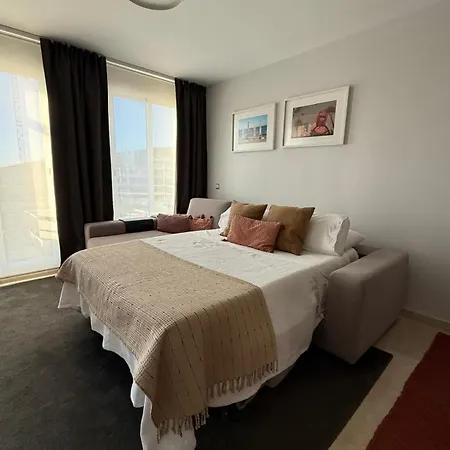 Perfect Beachside Penthouse *