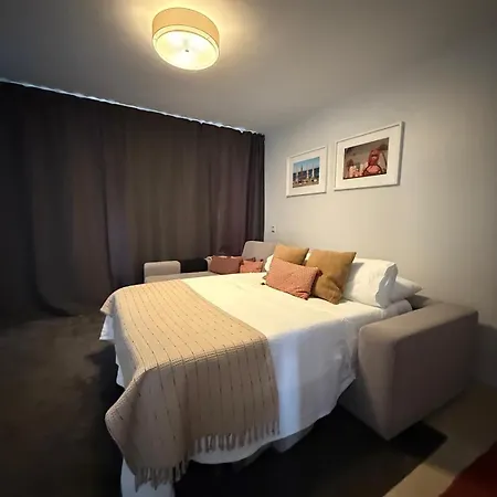 Perfect Beachside Penthouse شقة *